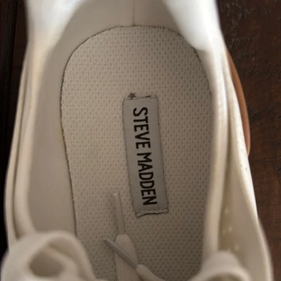 Steve Madden White Perforated Sneakers with Tan Accents Men’s Size 8 NWOT - Picture 5 of 8